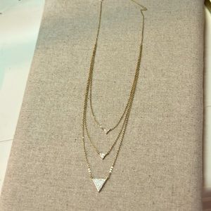 NWOT 3 strand gold necklace with triangle